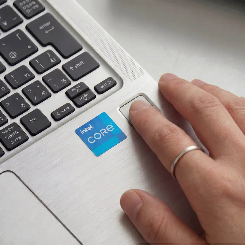 HP ProBook 430 G8 の電源ボタン一体型指紋センサーによるセキュリティ機能