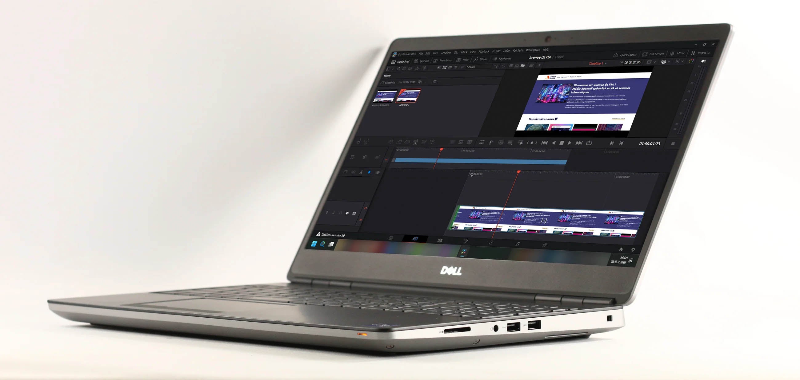 白背景に斜めから撮影されたDell Precision 7560モバイルワークステーション。画面には動画編集ソフトウェアのDaVinci Resolveが起動し、編集タイムラインが表示されている