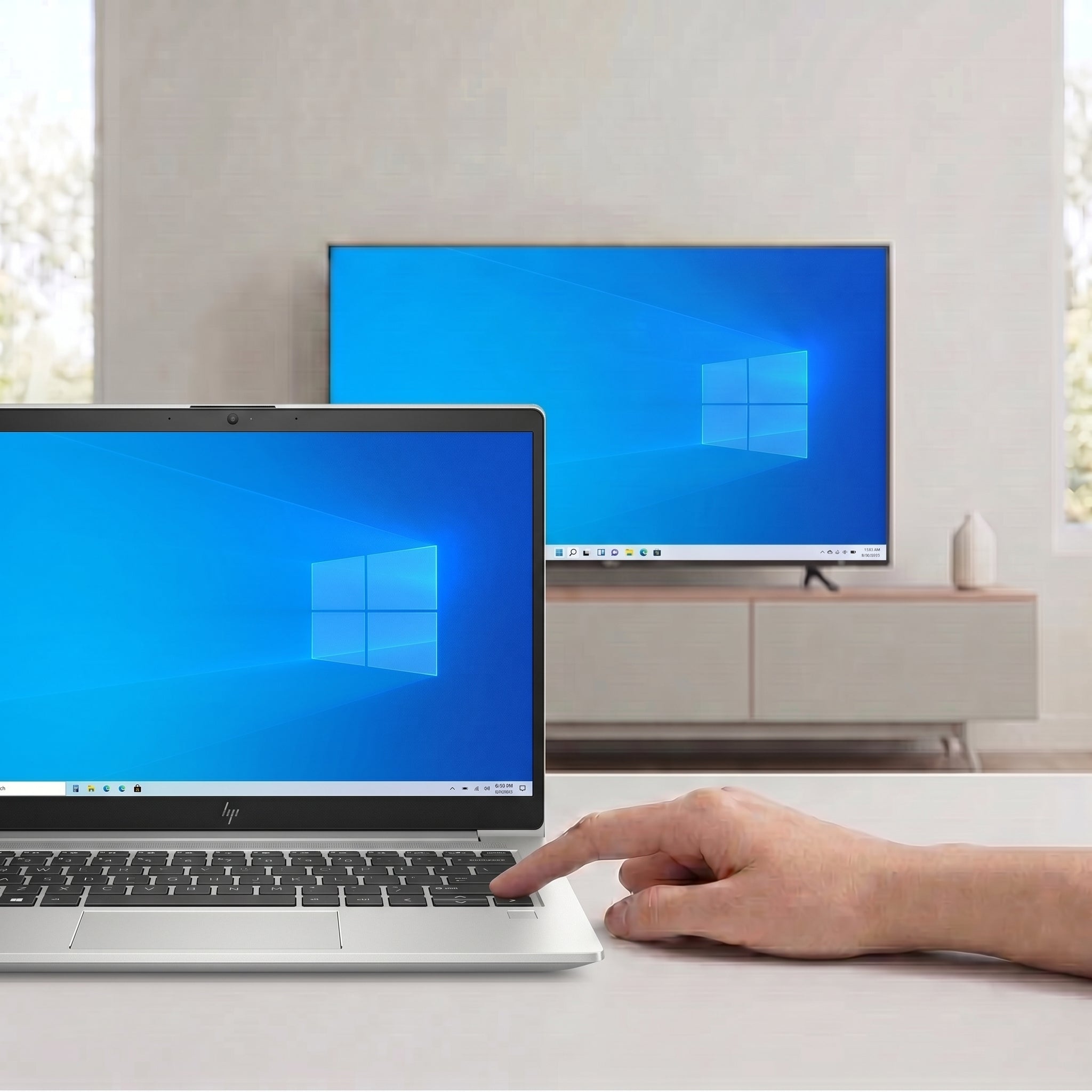 HP EliteBook 830 G9 画面ミラーリング機能