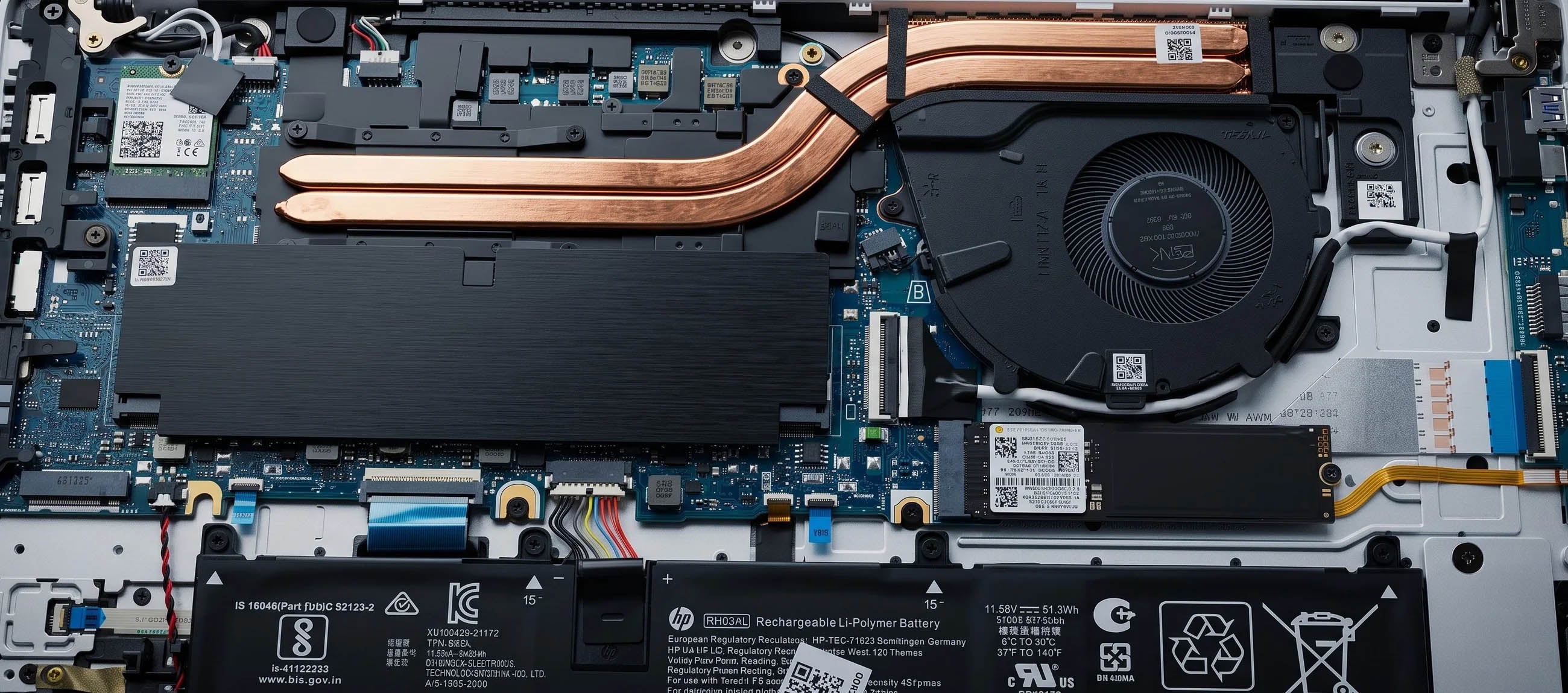 HP ProBook 450 G9 - 内部のパーツ構造・優れた冷却ファンと大容量バッテリー搭載