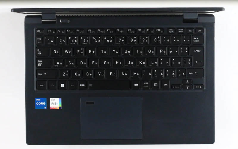 Toshiba Dynabook G83 HVは、日本語キーボードと日本語タッチパッドを搭載しています。